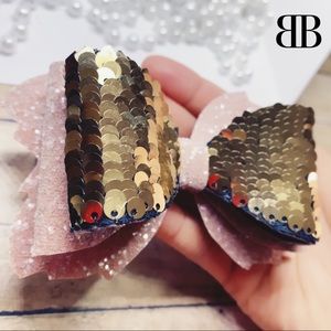 Handmade bows by Beneidy’s Bows beautiful